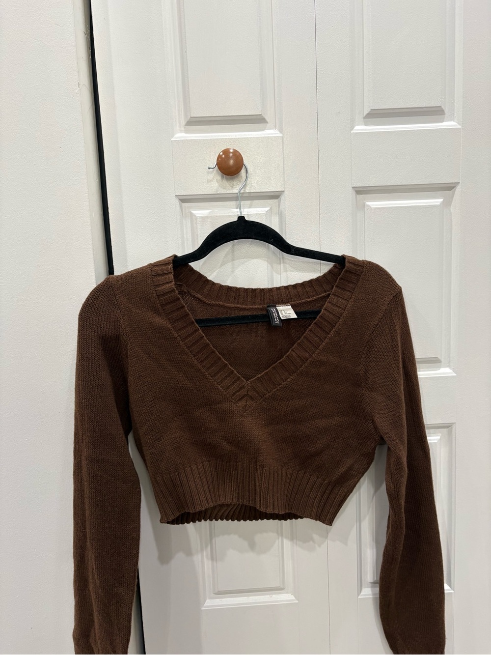 H&M Chocolate Brown V-Neck Cropped Sweater